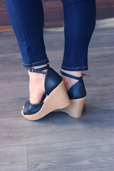 Open discount toe wedges