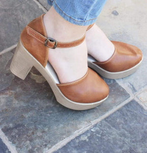 Zoe Heel Tan Closed Toe