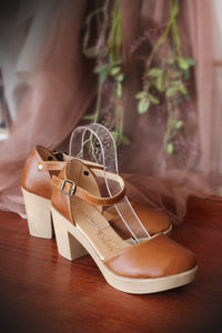 Zoe Heel Tan Closed Toe